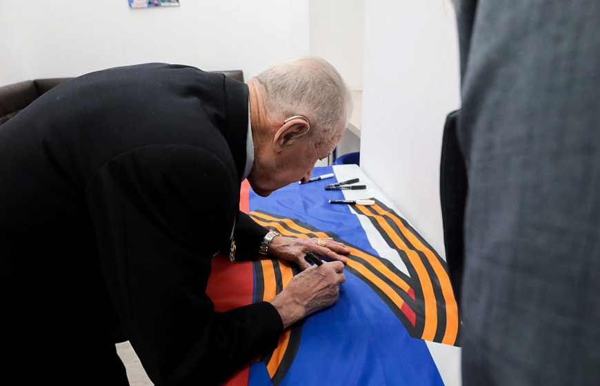 В Евпатории открыли Центр подготовки волонтеров Международного волонтерского корпуса 80-летия Великой Победы